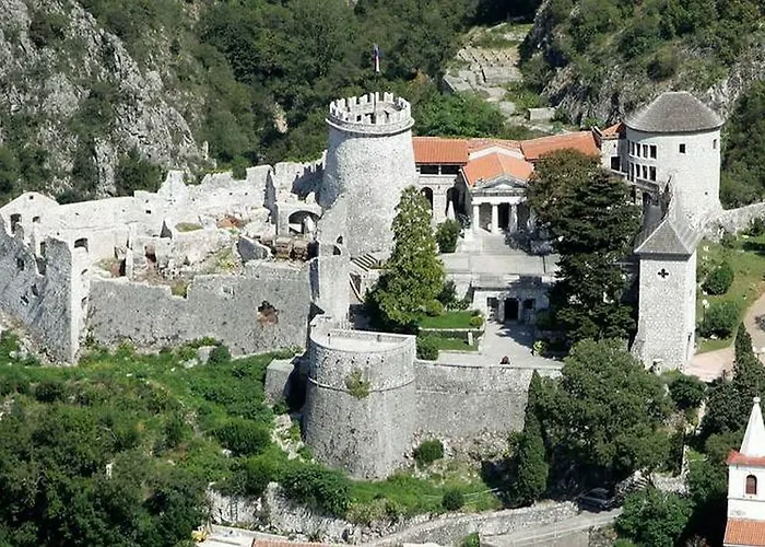 Apartament Mala Tajna